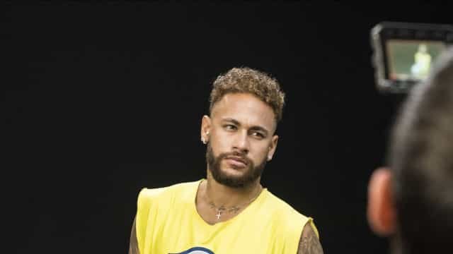 Neymar rebate crítica de lateral brasileiro ex-Liverpool sobre a sua carreira