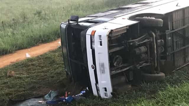 Sete morrem em acidente com ônibus no estado do Paraná