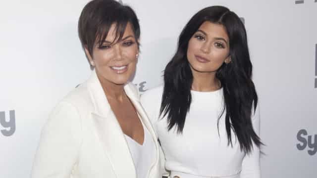 Kylie e Kris Jenner criticadas após irem a supermercado por ‘diversão’