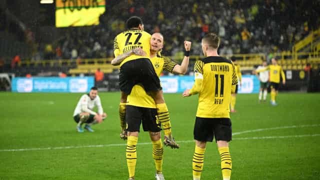 Borussia Dortmund vence lanterna e confirma vice-campeonato Alemão