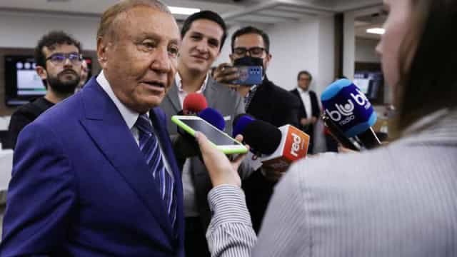 Disputa de apoio para 2º turno na Colômbia favorece populista Hernández