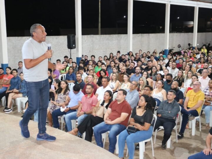 Mais de 500 pessoas assistiram a Palestra de Geraldo Rufino