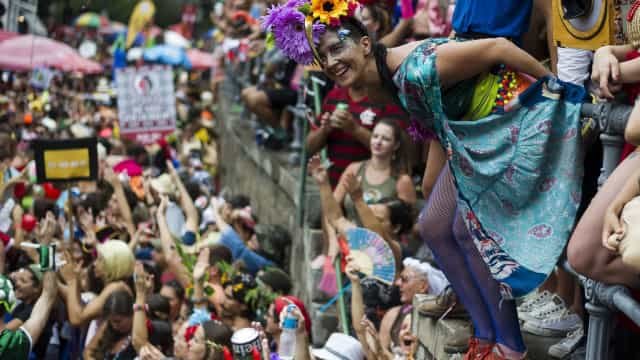 Prefeitura de SP já admite não realizar ‘carnaval de julho’