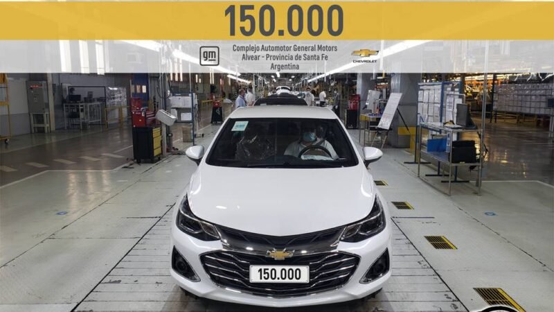 GM comemora 150.000 unidades fabricadas do Cruze na Argentina