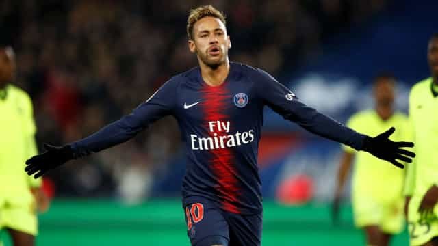 Recuperado, Neymar é relacionado no PSG e deve voltar a jogar após 40 dias