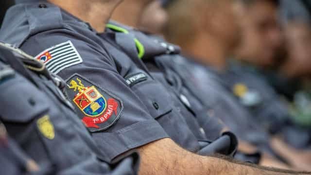Professores e policiais serão vacinados em SP a partir de abril