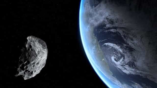 Asteroide que passará próximo à Terra pode ser observado neste domingo