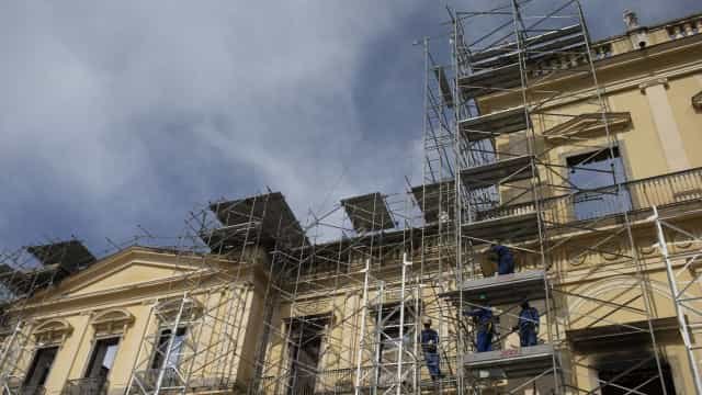 Governo quer transformar Museu Nacional em Palácio Imperial e deixar acervo fora