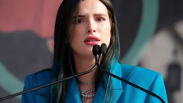 Bella Thorne é pedida em casamento após dar calote no OnlyFans