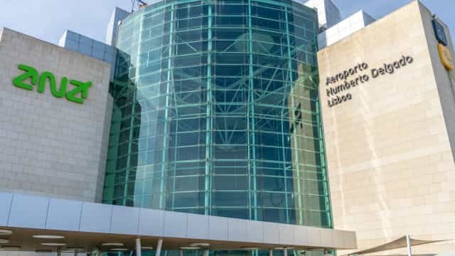 Governo acerta novos voos de Portugal para repatriar brasileiros