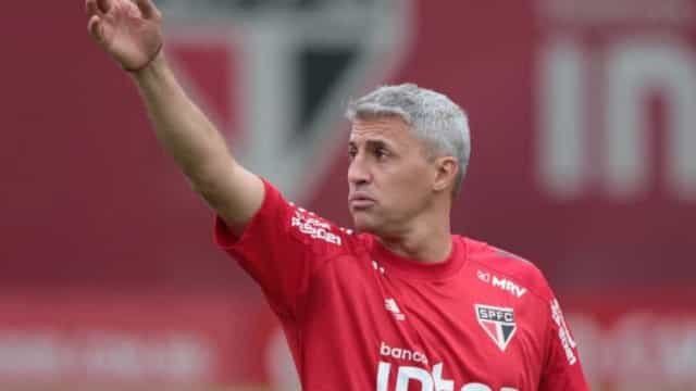 São Paulo e Santos fazem primeiro clássico com técnicos estrangeiros desde 1954