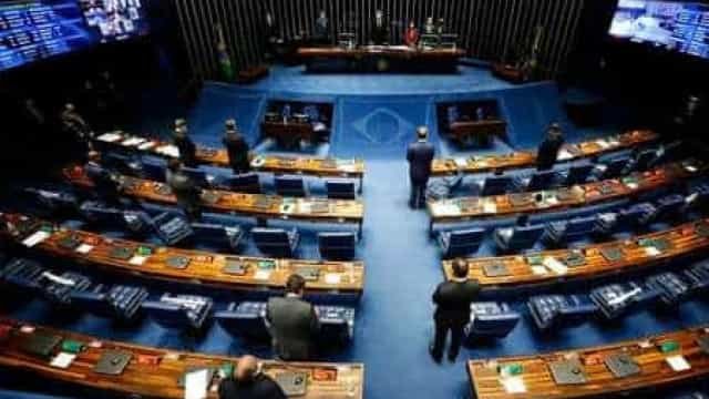 Legislativo, MP e Judiciário ‘escapam’ do ajuste promovido pela PEC