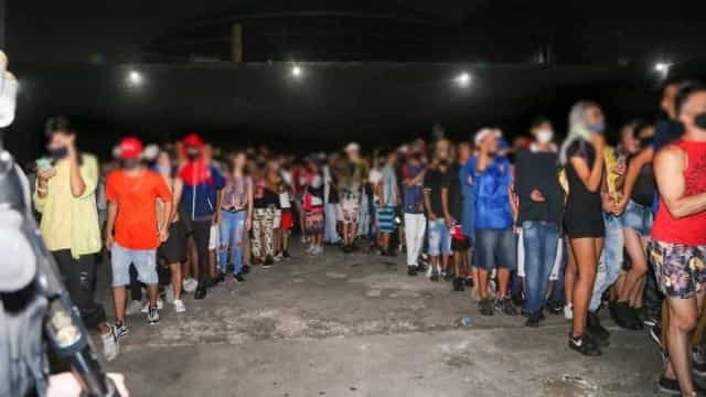 Prefeitura do Rio multa 186 bares e restaurantes por desrespeito a restrições