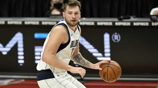 Luka Doncic faz 37 pontos na vitória do Dallas sobre o Portland na NBA