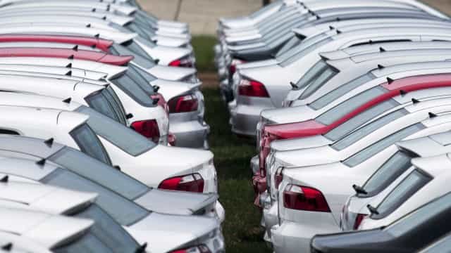 Montadoras apostam alto em carro por assinatura