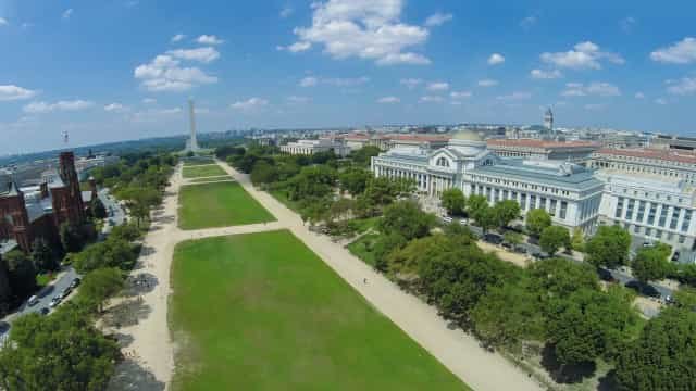 Museus nos EUA coletam objetos para contar história da pandemia no país