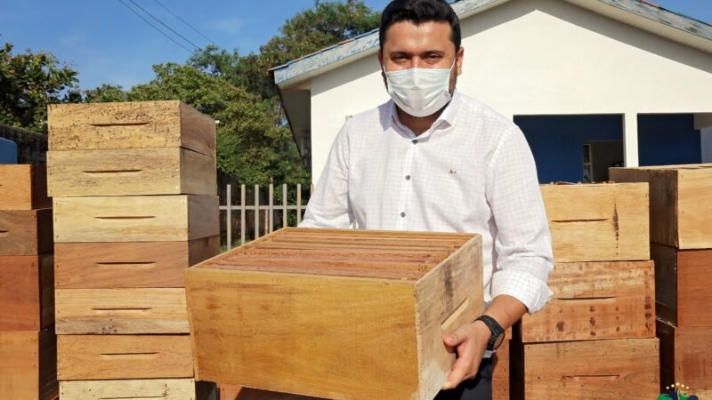 COLÍDER RECEBE 60 CAIXAS DE COLMEIAS PARA INCENTIVAR APICULTURA NAS PROPRIEDADES RURAIS