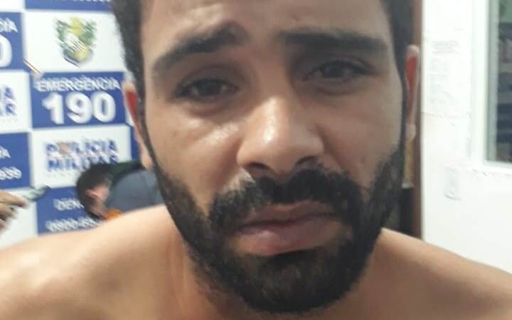 Assaltante se entrega após horas de negociações com Policiais em Peixoto de Azevedo
