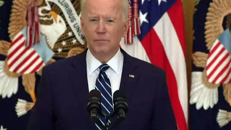 Quebra de patente de vacinas contra Covid: Biden defende e ganha apoio