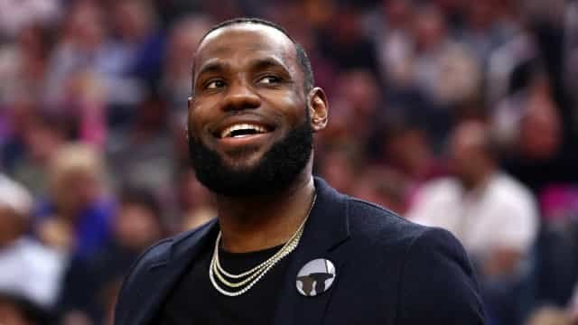 LeBron James diz que quem criou o torneio ‘play-in’ na NBA ‘merece ser demitido’