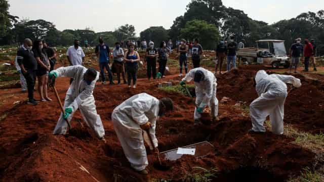 Brasil registra mais 1.548 mortes por Covid-19 em 24h