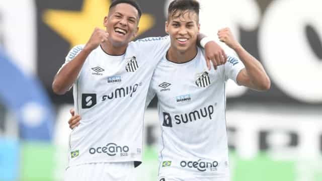 Às vésperas de clássico, Santos aposta em mistão na Bahia pela Copa do Brasil