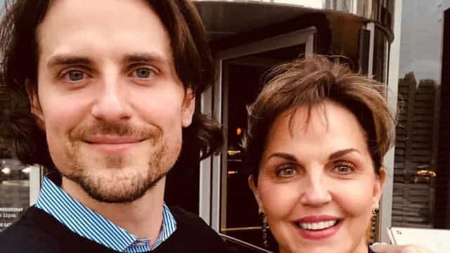 "Abracem suas mães". Membros do grupo Kings of Leon de luto