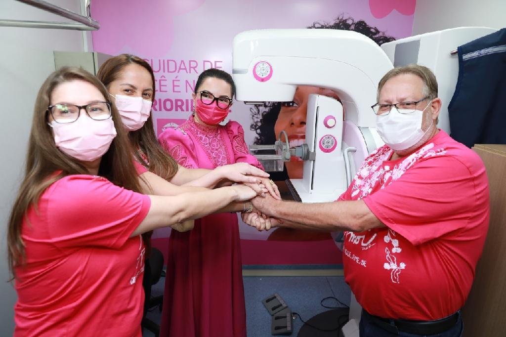 Primeira-dama Virginia Mendes reforça a importância da prevenção e diagnóstico precoce do câncer de mama