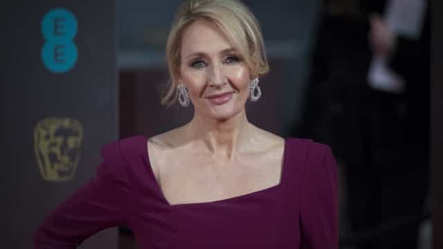 J.K. Rowling escreve cativante fábula de Natal