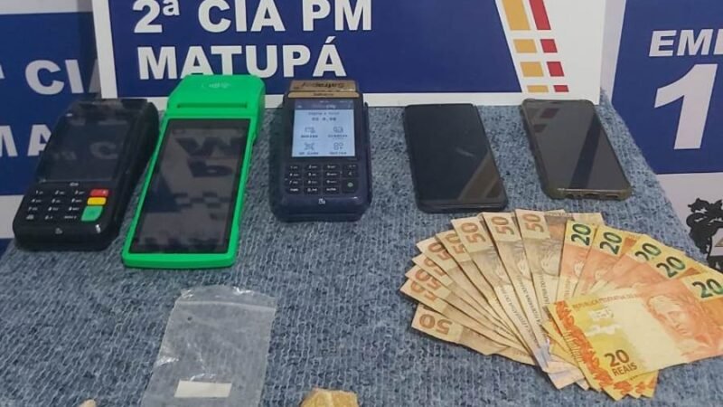 Dois homens são presos por comercialização de entorpecente