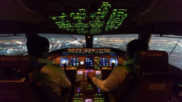 Pilotos de companhias aéreas anunciam greve