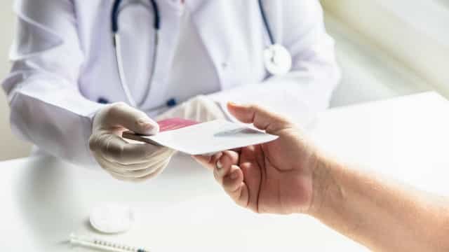 São Paulo quer que governo exiga passaporte da vacina a estrangeiros