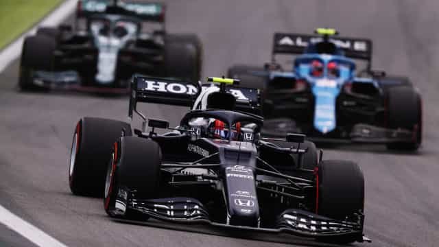 Com restrições, GP de São Paulo tem filas, distância dos pilotos e burocracia