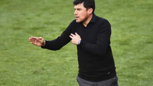 Internacional anuncia o uruguaio Alexander Medina como o novo técnico