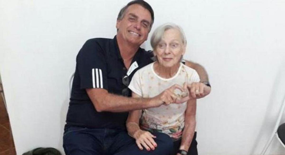 Mãe de Bolsonaro morre aos 94 anos no interior de SP