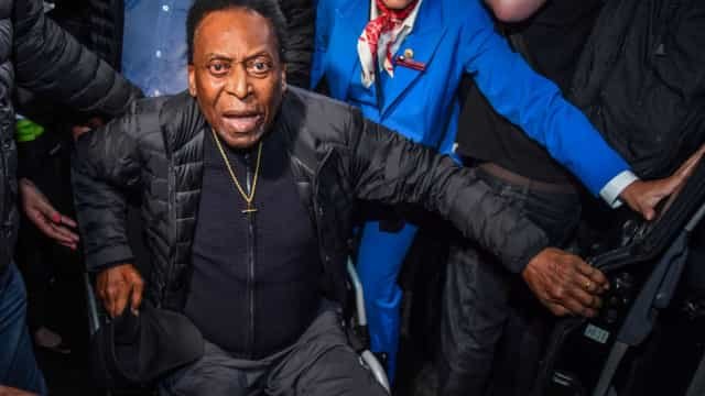 Pelé publica mensagem de ano novo e afirma: ‘Pronto para a próxima partida’