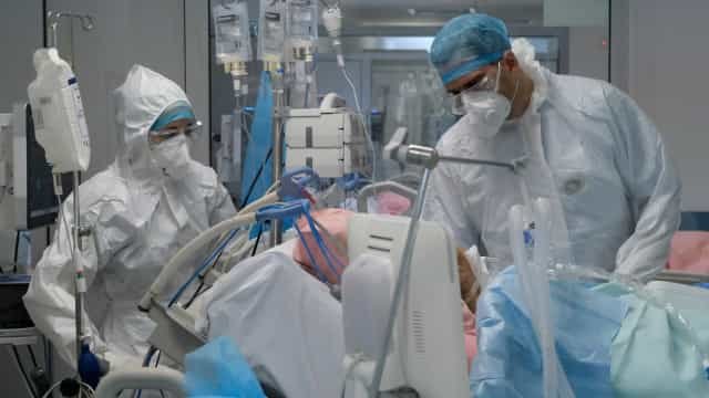 Explosão de casos de Covid pode ser mascarada por apagão de dados