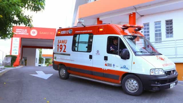 Dobra atendimento do Samu a acidentados no início da noite em São Paulo