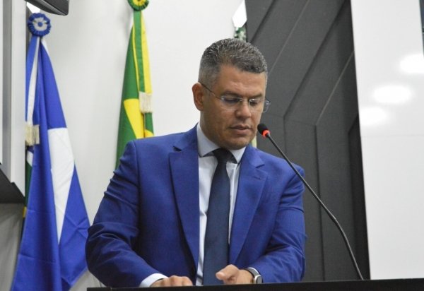 Vereador vota favorável a PLC que prevê anistia e isenção do IPTU às empresas de eventos, restaurantes e outras atividades comerciais