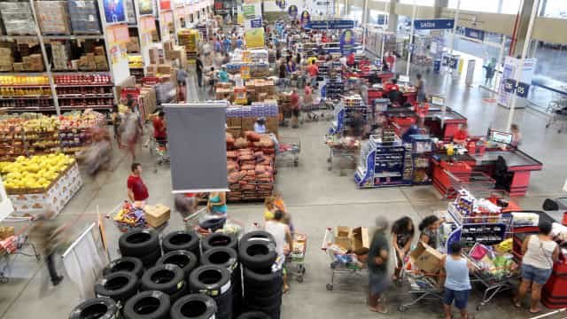 Consumo doméstico cresce 3,04% em 2021, mostra pesquisa