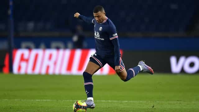 Com Messi, mas ainda sem Neymar, PSG é eliminado pelo Nice na Copa da França