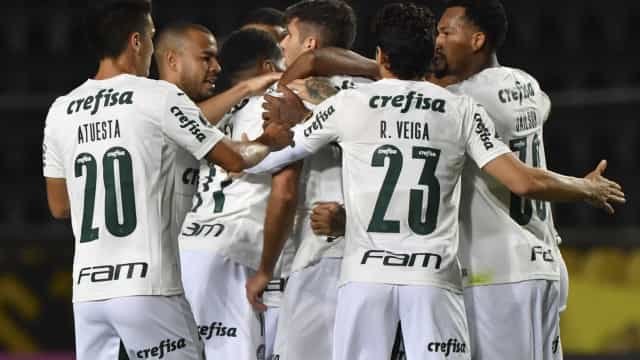 Falta de pontaria acende alerta do Palmeiras em início ruim no Brasileiro