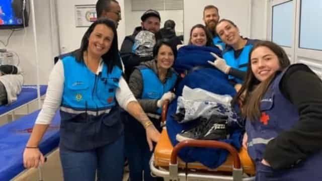 Mulher dá à luz durante show do Metallica em Curitiba