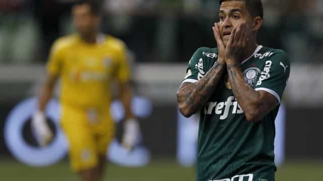 Dudu nega polêmica sobre substituições no Palmeiras após ironia nas redes sociais