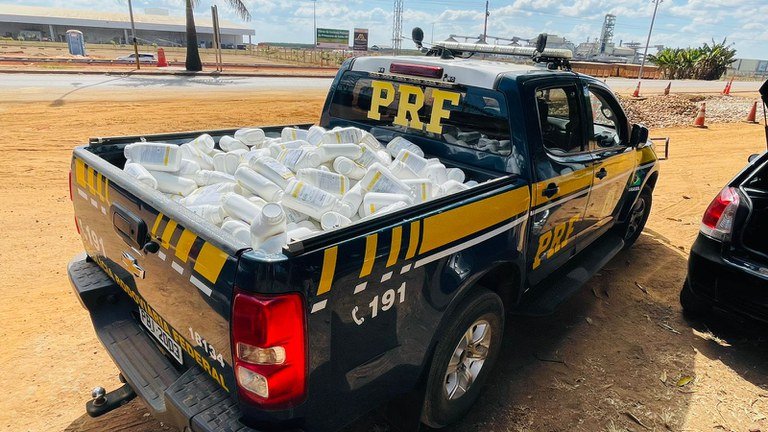 PRF apreende inseticida proibido no Brasil