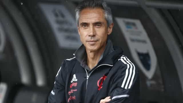 Flamengo demite Paulo Sousa após treino em Atibaia e acerto com Dorival