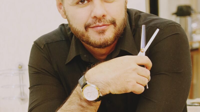 A roupa veste o corpo, o cabelo veste o rosto!