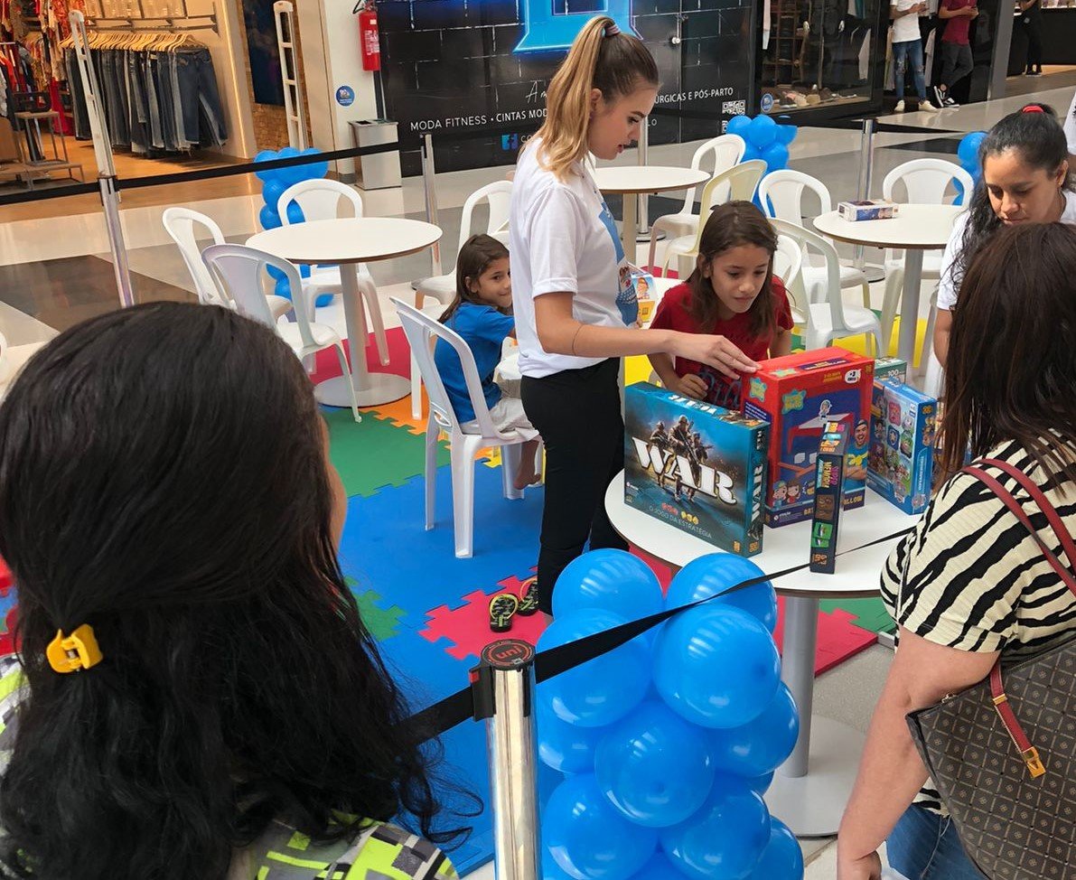 Shopping Sinop organiza espaço gratuito repleto de jogos e quebra-cabeças