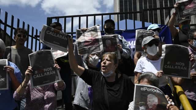 Guatemala prende jornalista que publicou denúncias sobre presidente