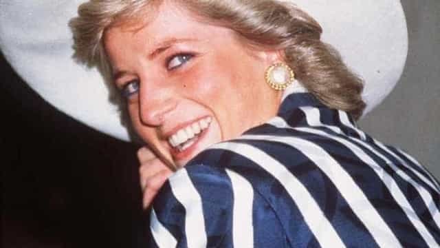 Princesa Diana deslumbrante em retrato único e nunca antes visto